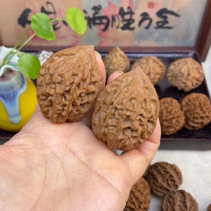 秦岭山脉文玩大鸡心