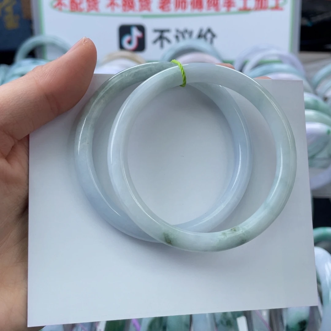 翡翠未镶嵌手镯55