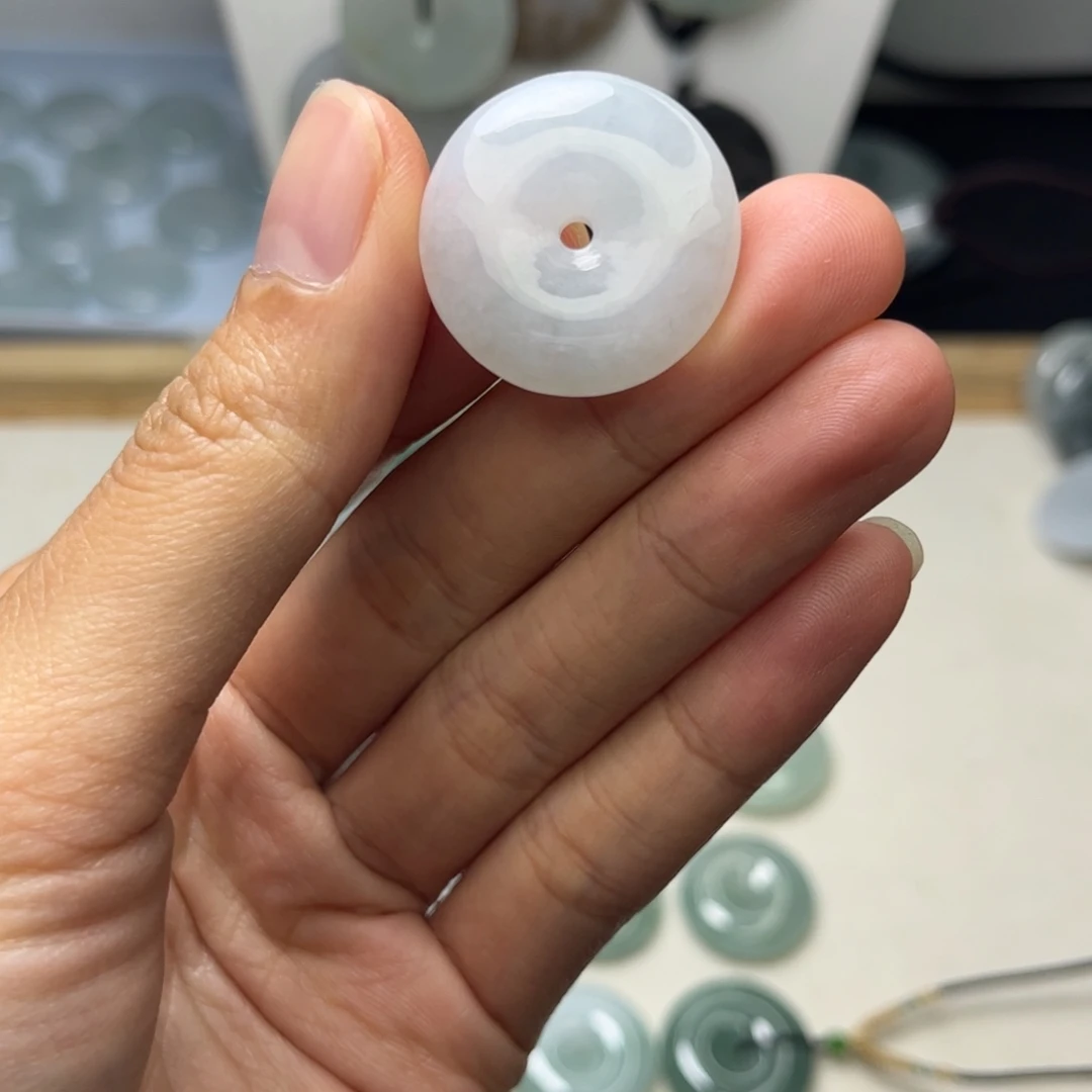 翡翠未镶嵌颈饰天然翡翠Ａ货