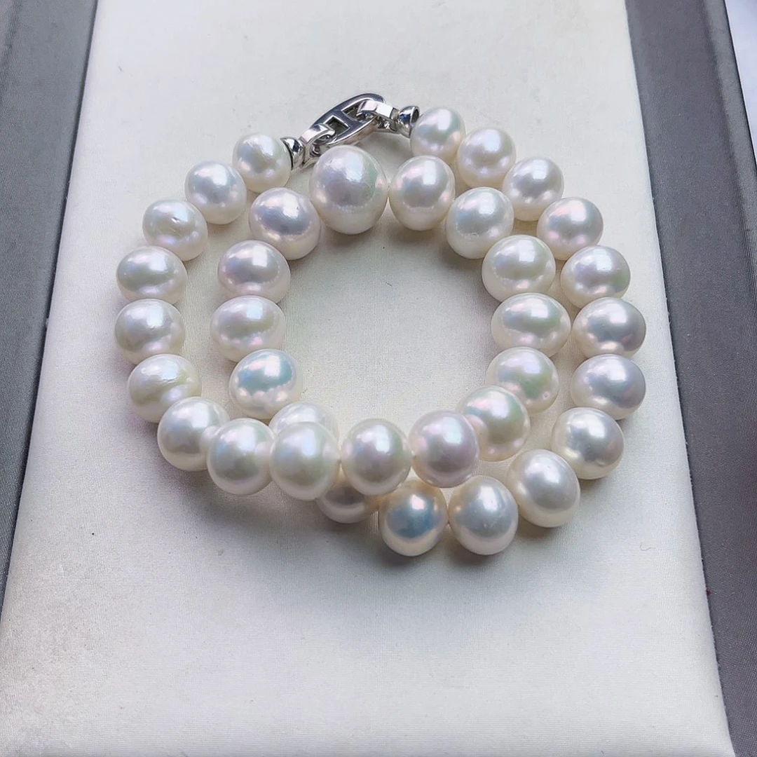 淡水珍珠未镶嵌颈饰金*抱