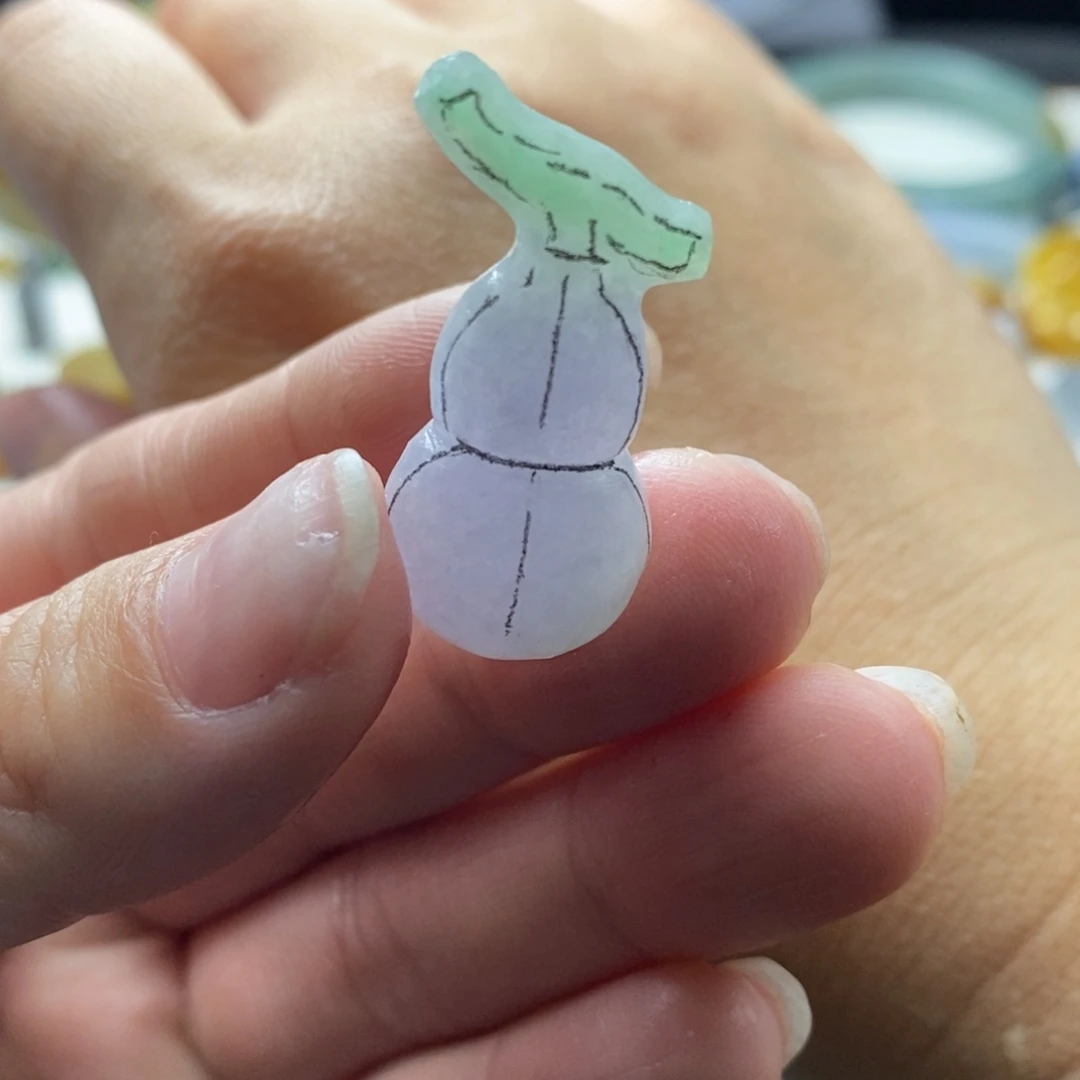 德***心定制翡翠未镶嵌葫芦