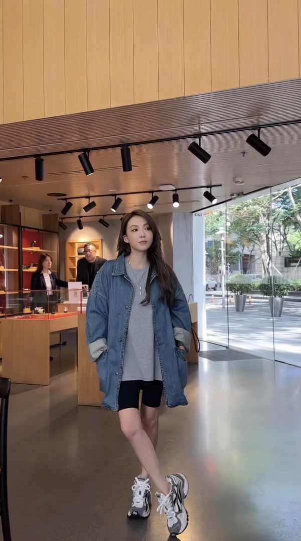 AMAZING IN | 1oo%棉 | 大口袋设计牛仔外套 A250228-DNK-H26052