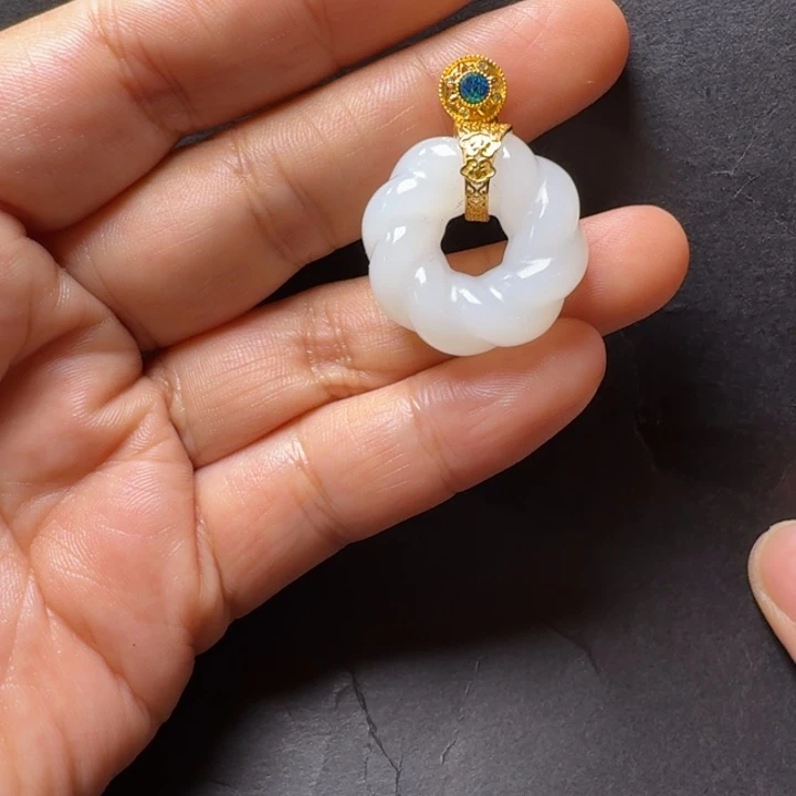 和田玉18K金镶嵌吊坠(不含链)