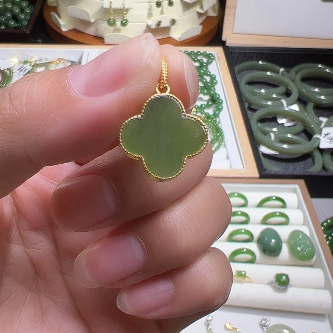 和田玉（碧玉）银S925镀金镶嵌颈饰