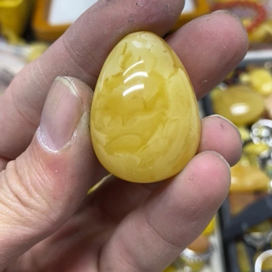 蜜蜡裸石未镶嵌吊坠