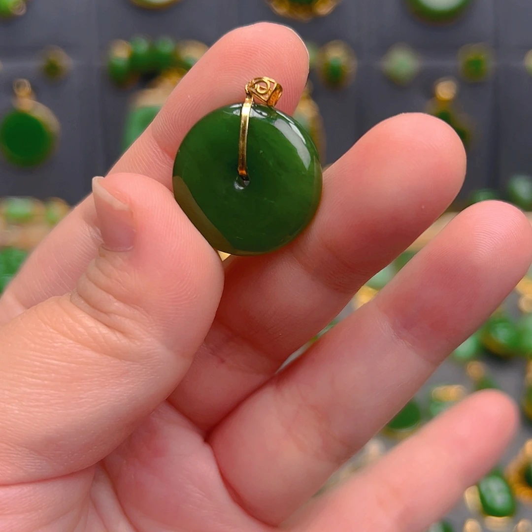 和田玉（碧玉）18K金镶嵌吊坠(不含链)