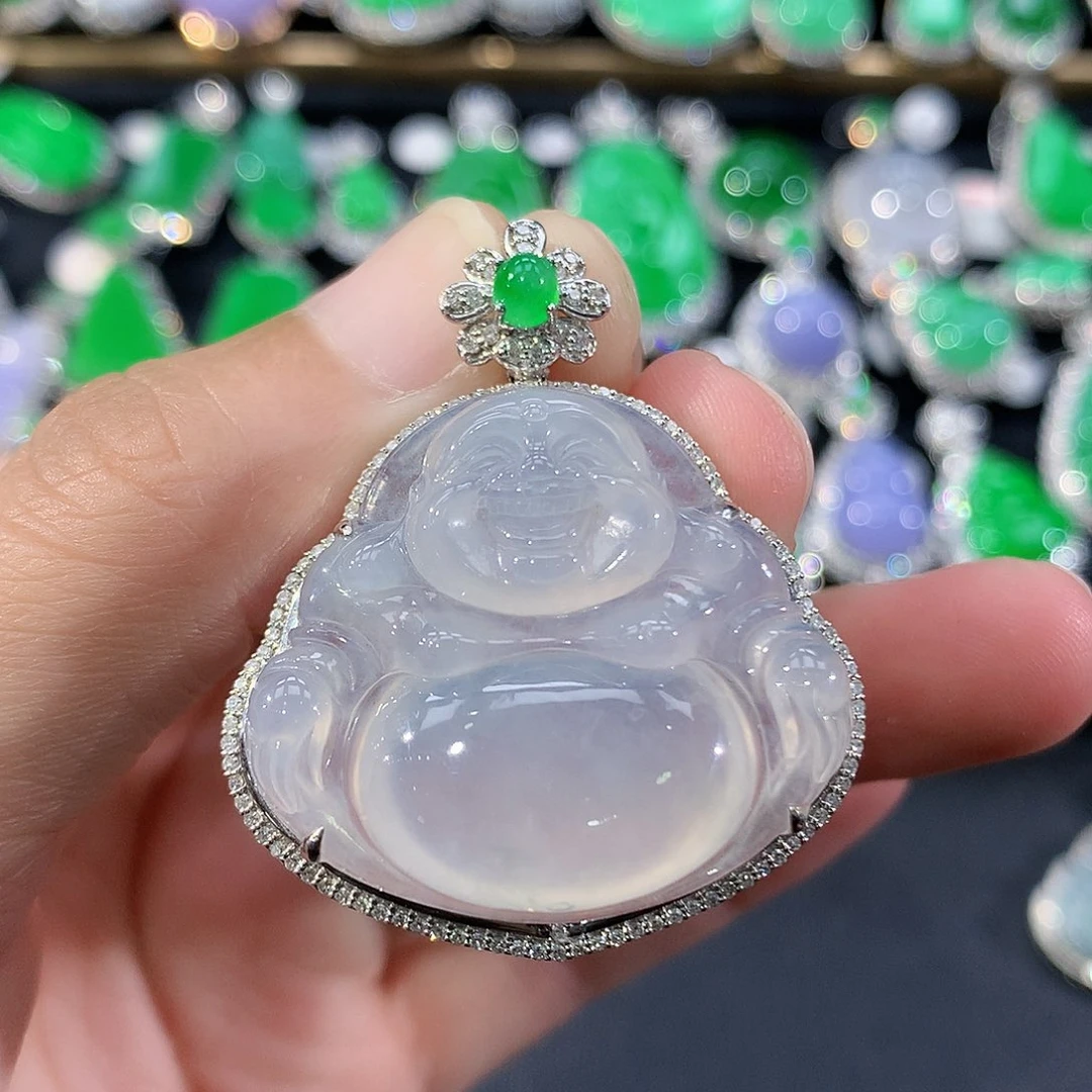 翡翠18K金镶嵌颈饰