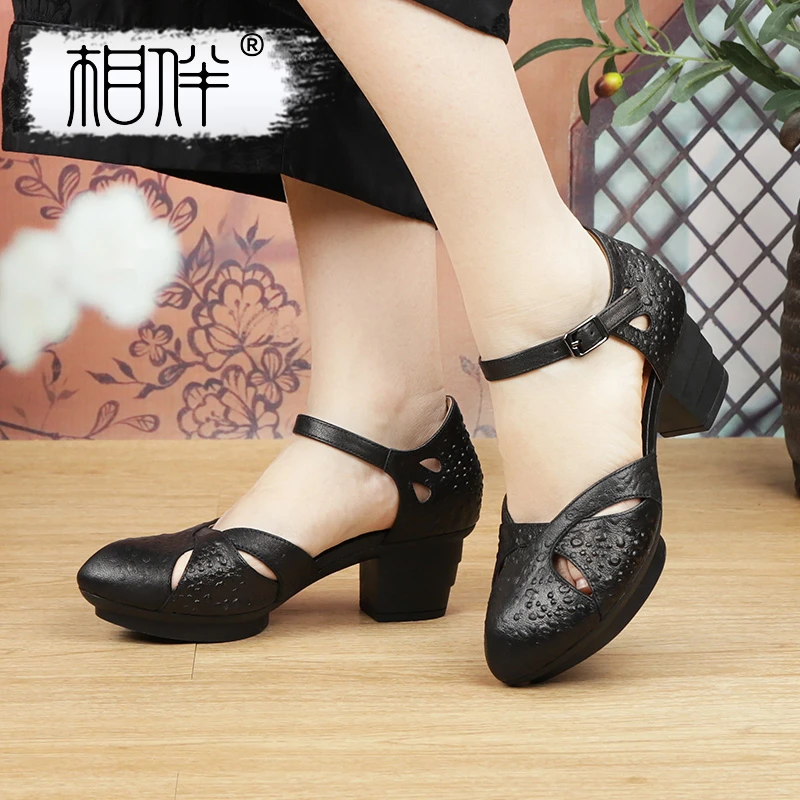 相伴复古真皮手工女士单鞋宫廷国风粗跟春夏中老年高跟鞋53157
