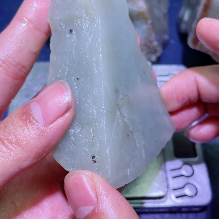 和田玉（糖玉）未镶嵌珠宝半成品