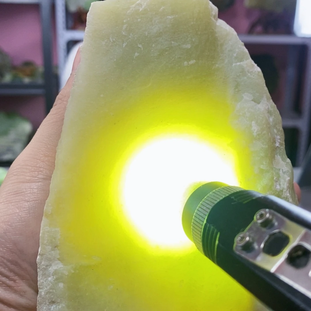 蛇纹石玉未镶嵌岫玉原石蛇纹石玉