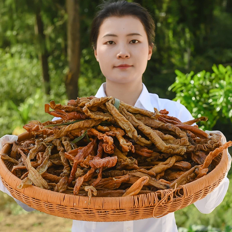 代卖农家土猪熟食喂养烟熏腊肥肠（焯水15分钟后食用）