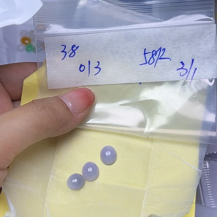 未镶嵌定制翡翠不