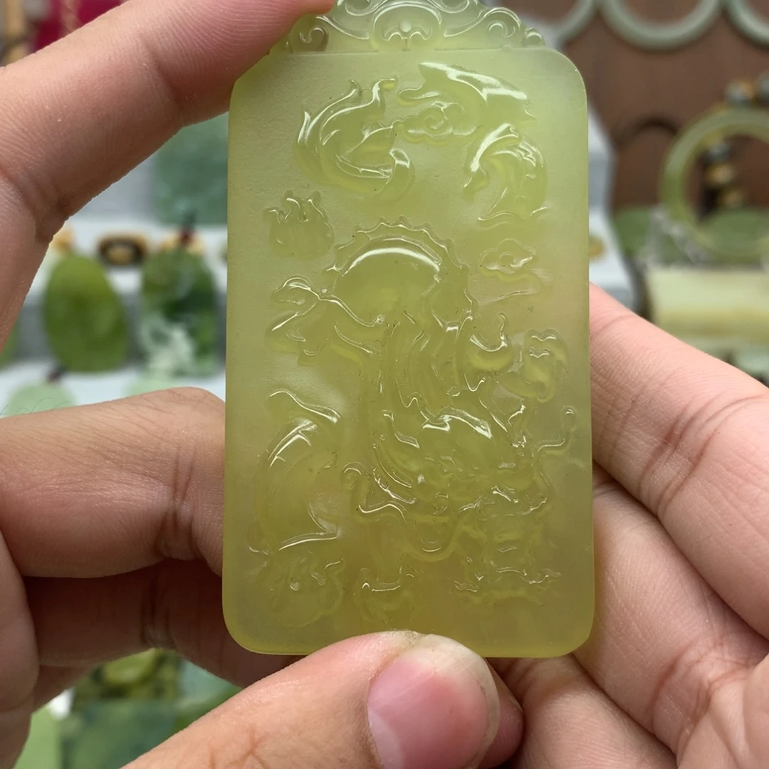 岫玉未镶嵌吊坠(不含链)