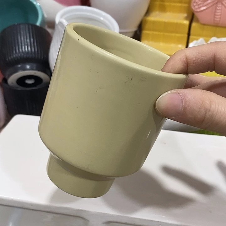 陶盆有孔 瑕疵针孔漏釉介意勿拍口 8高10