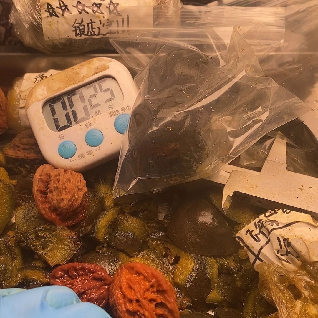 农****吃奶奶们看看你看看