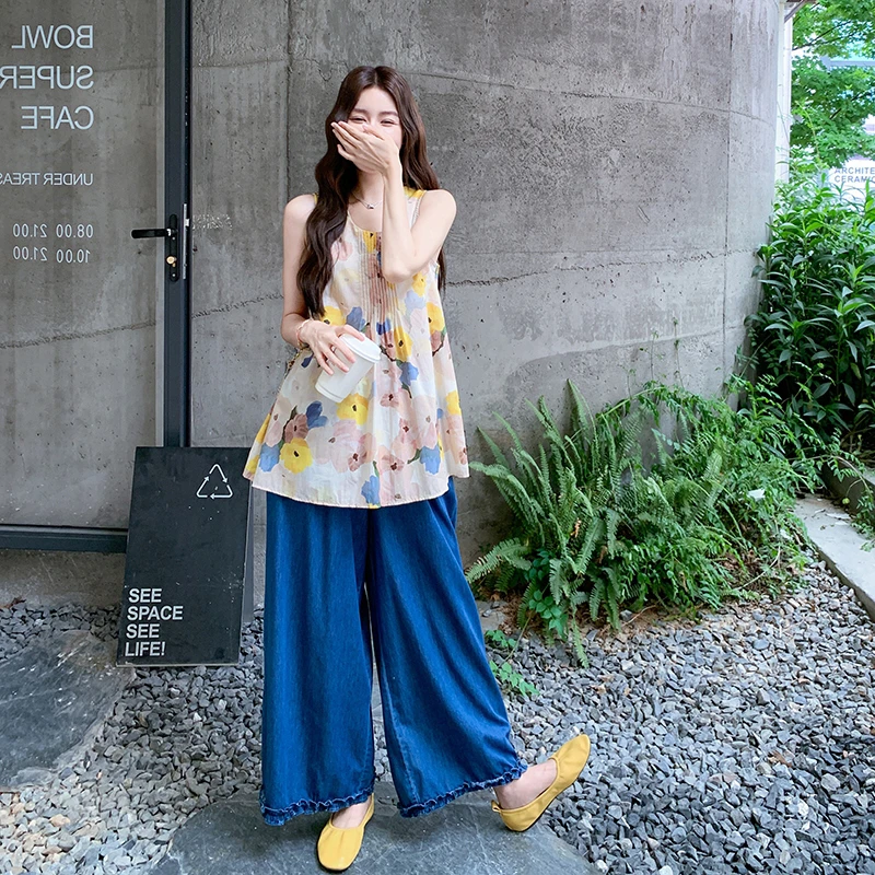 大方得体穿搭一整套2025夏季流行爆款油画晕染无袖上衣牛仔阔腿裤