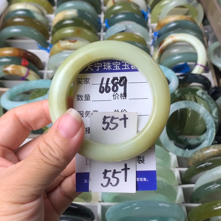 蛇纹石玉未镶嵌手镯6689