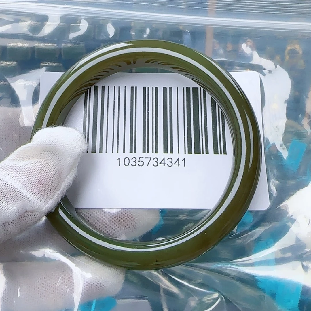 和田玉手镯未镶嵌包容60