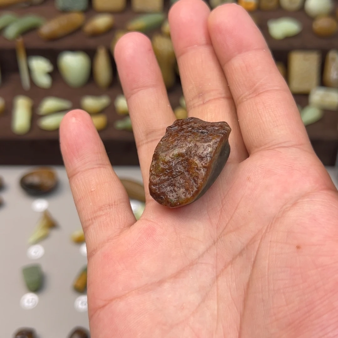 岫岩河磨玉（透闪石质玉）未镶嵌颈饰