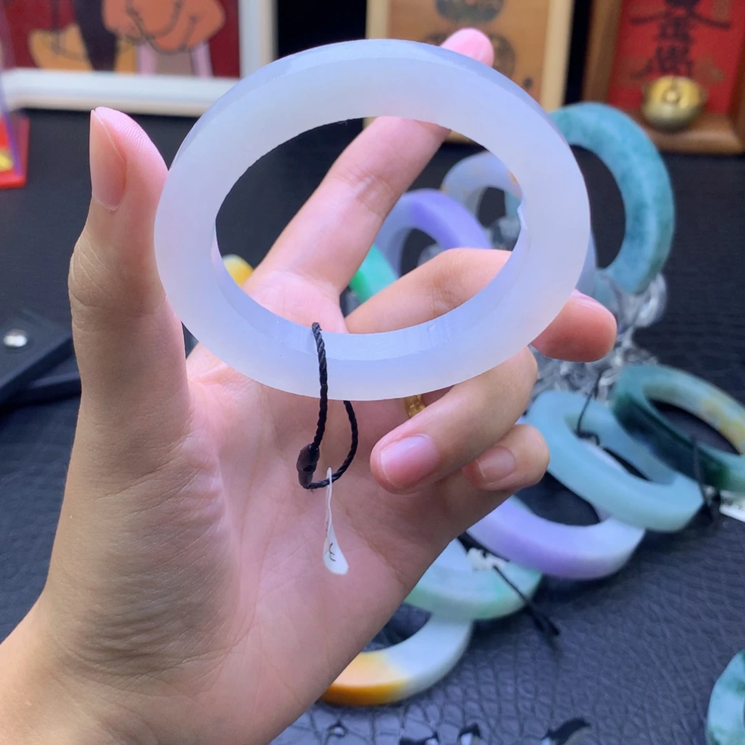 L***愈定制翡翠未镶嵌白月光