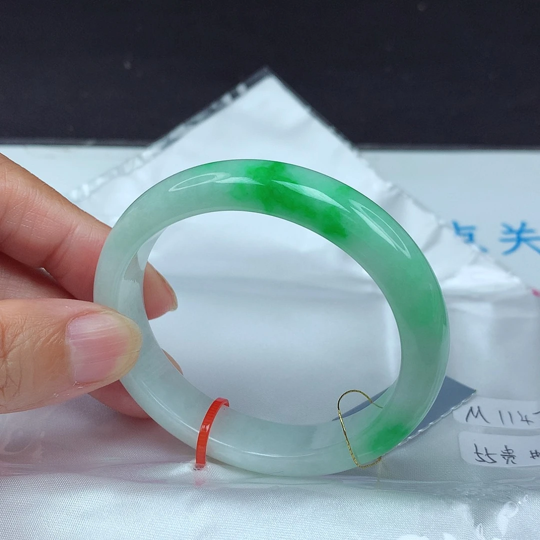 翡翠未镶嵌手镯55贵4787