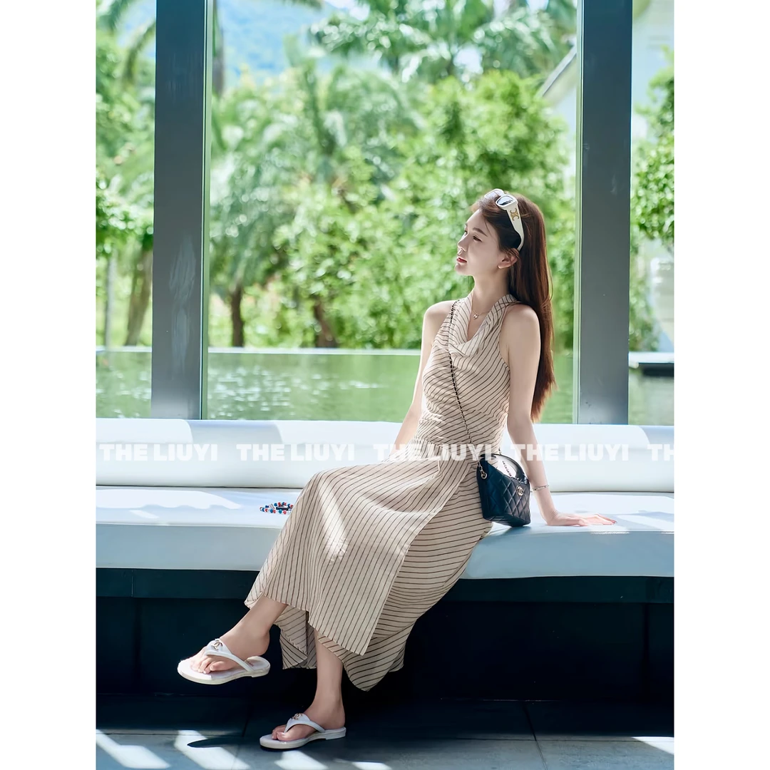 【LIUYI】气质条纹挂脖连衣裙吊带背心裙两件套57115