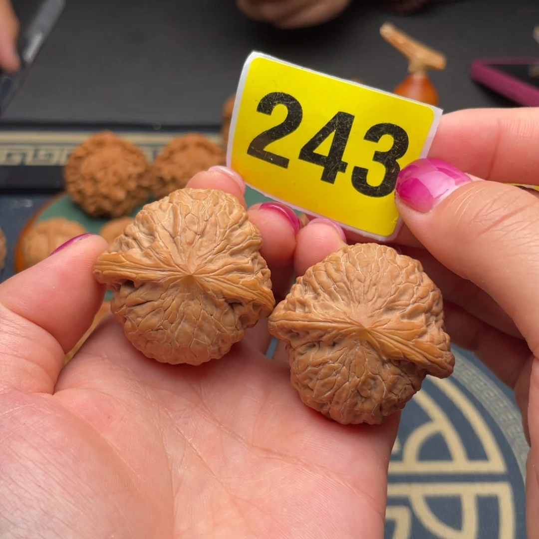 桃核吊坠39矮壮铁锤243哈～
