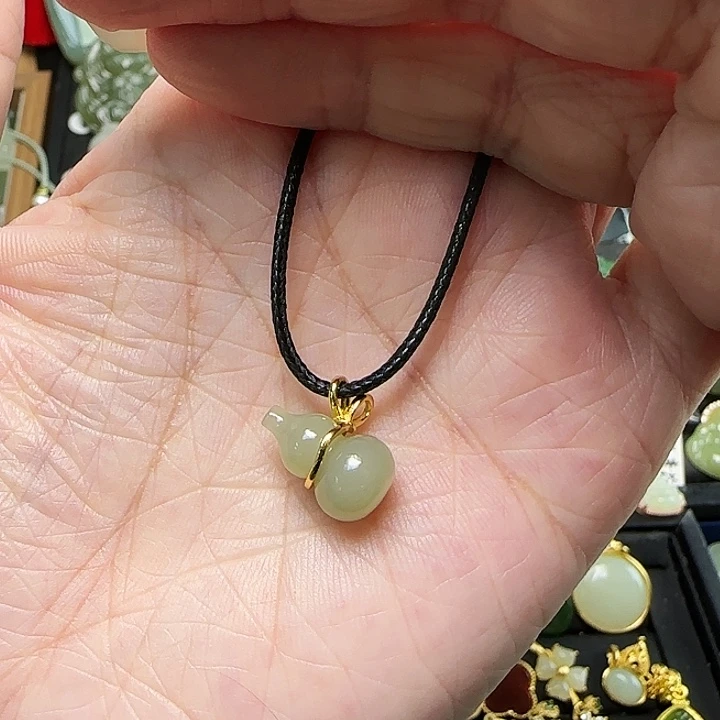 颈饰银S925镶嵌和田玉