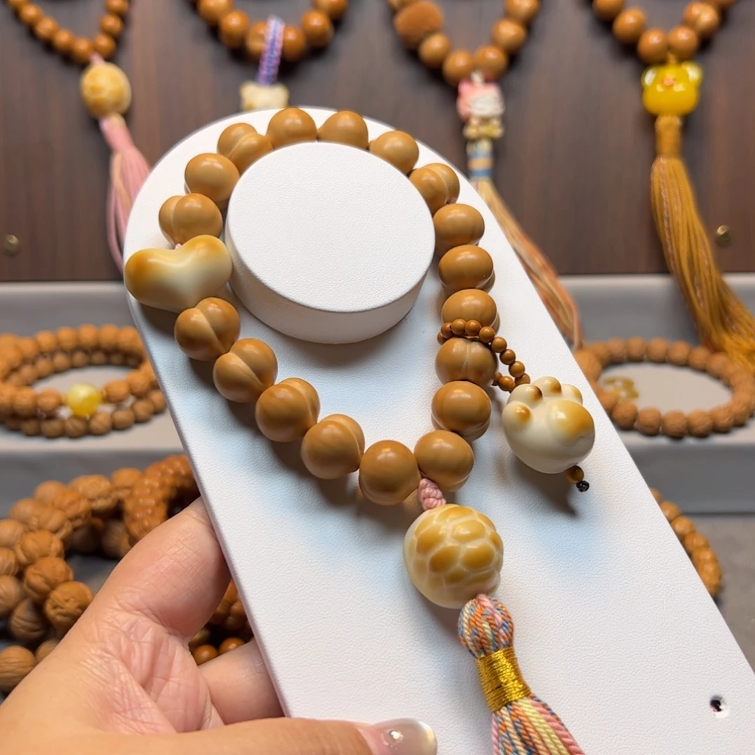 猴头核桃手串15➕屁桃