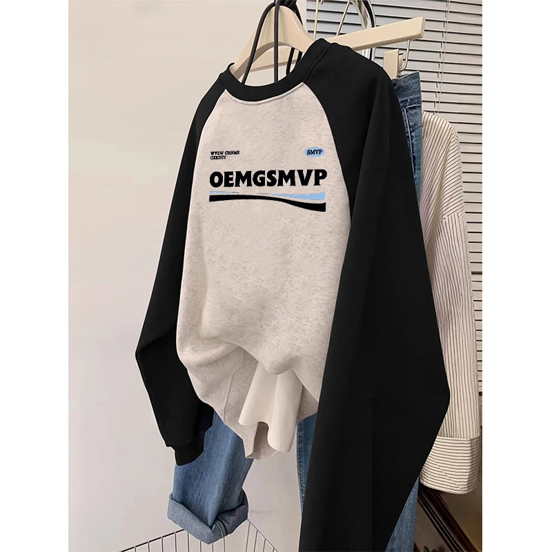 插肩袖撞色卫衣女2025新款秋冬个性字母宽松小众设计感无帽上衣潮
