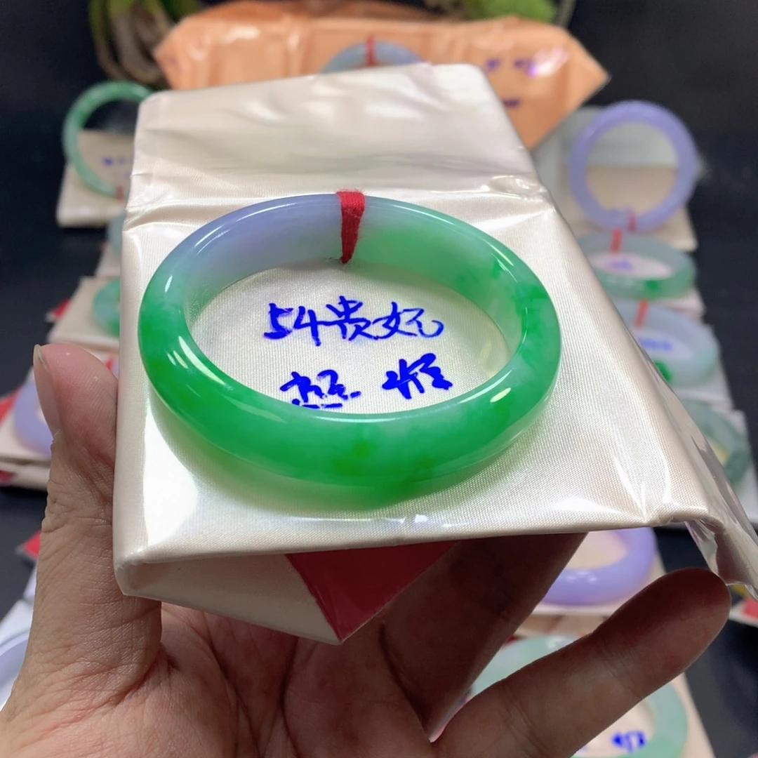 翡翠未镶嵌手镯（贵妃镯）翡翠