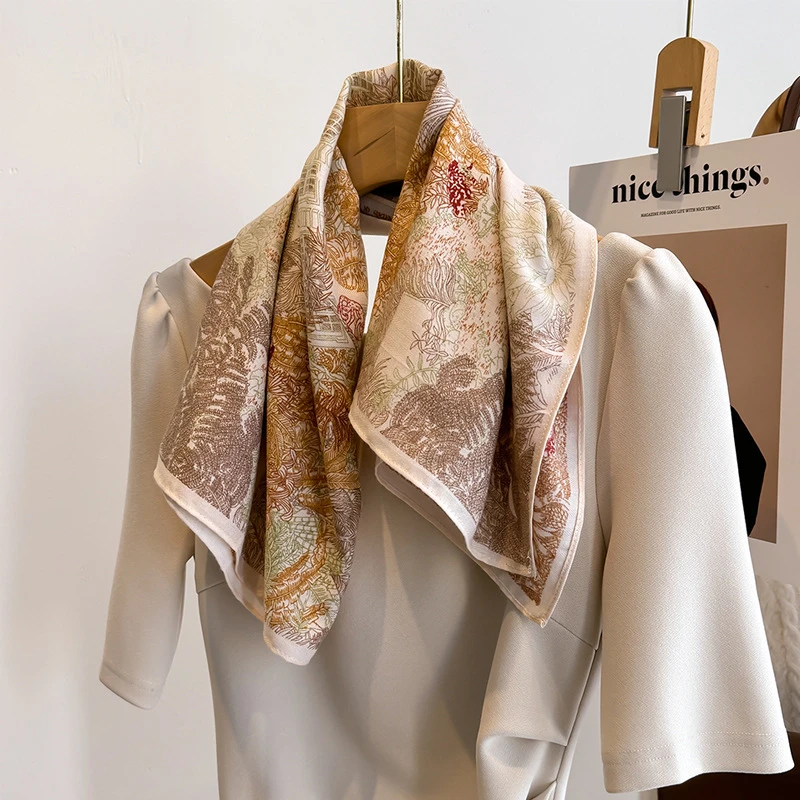 新款搭配衬衫高级感方巾护颈多功能装饰领巾