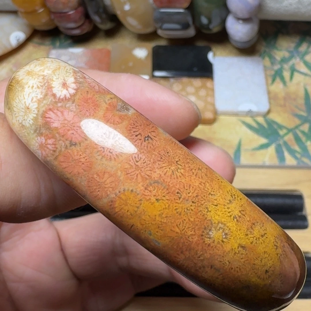 硅化玉纯天然有机玉石保真色未镶嵌55圈口