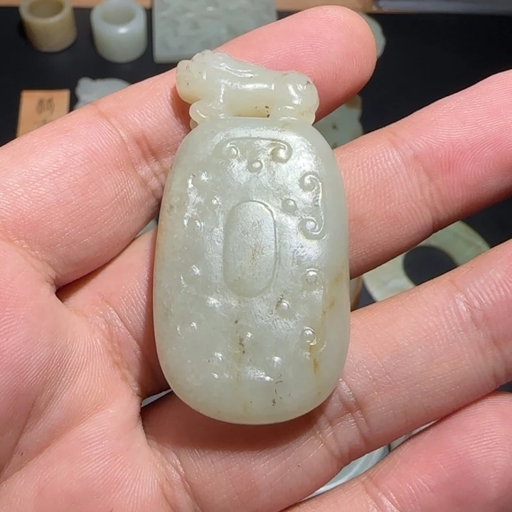 玩***主和田玉（糖玉）未镶嵌挂件