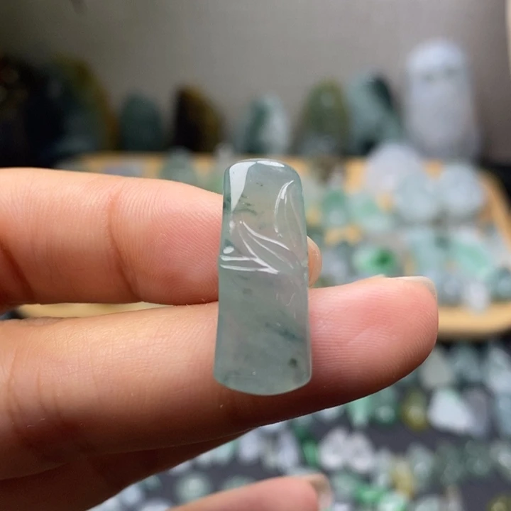 颈饰未镶嵌翡翠竹节