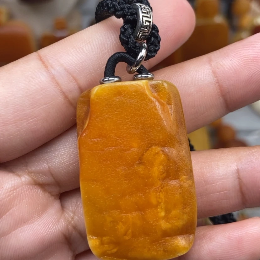 【闪购商品】未镶嵌颈饰琥珀