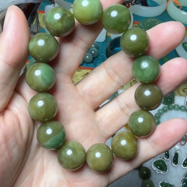 和田玉未镶嵌手串