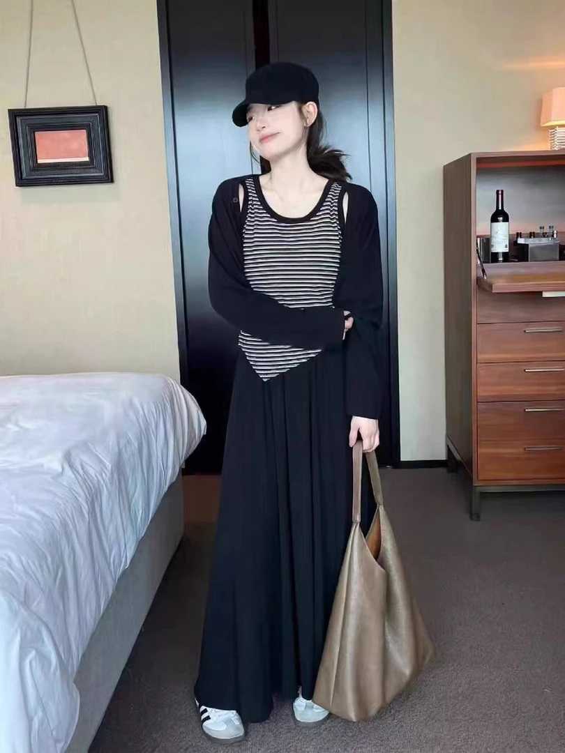 （看姐妹预约人数上新款式）新款韩版小开衫+条纹背心半身裙套装