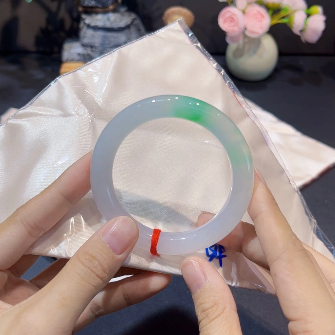 未镶嵌手镯翡翠52