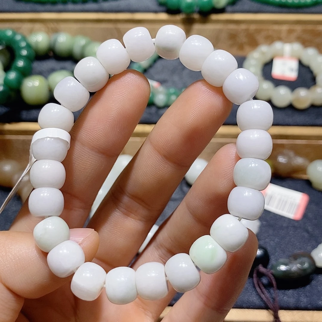 独山玉未镶嵌手串