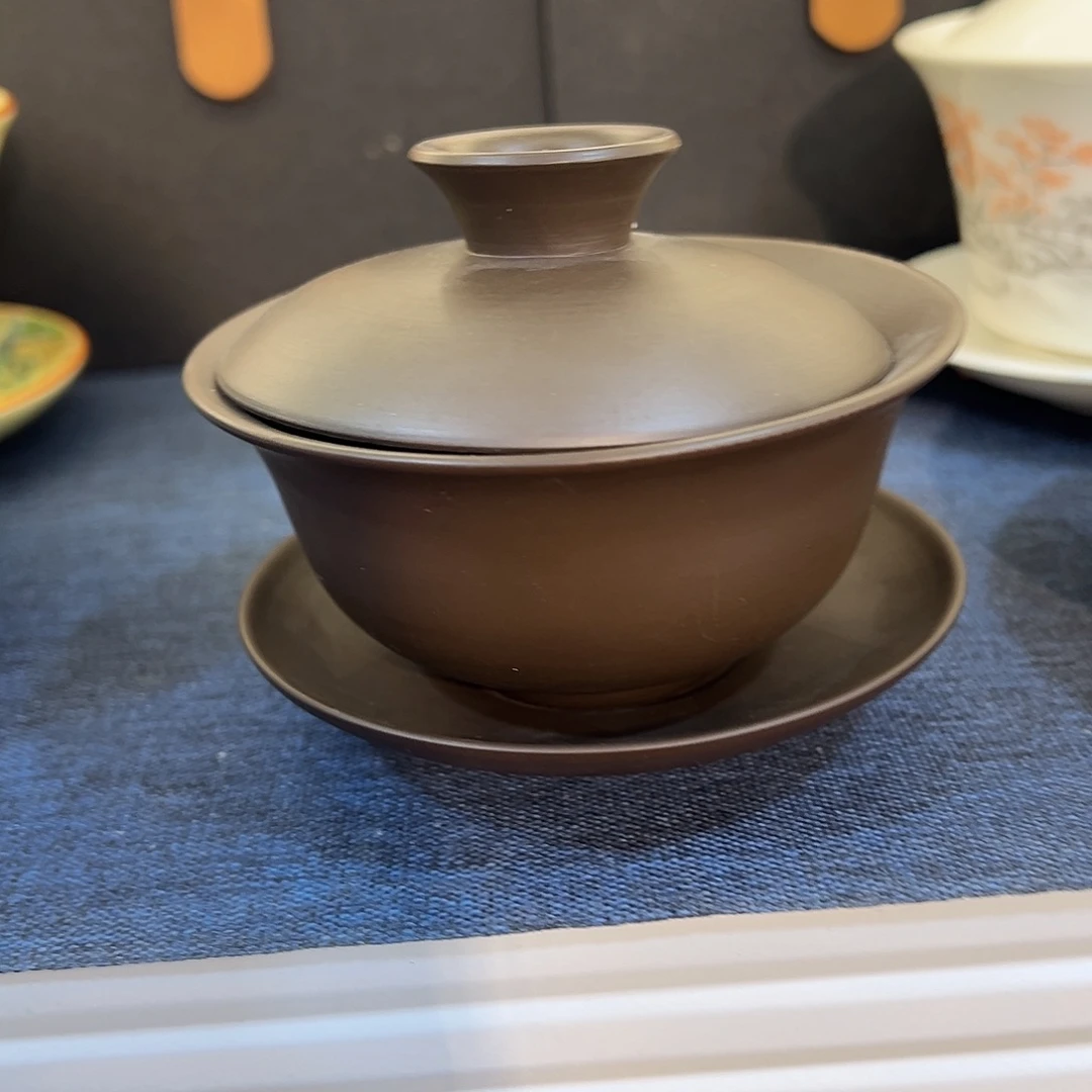 盖碗很漂亮，非常喜欢