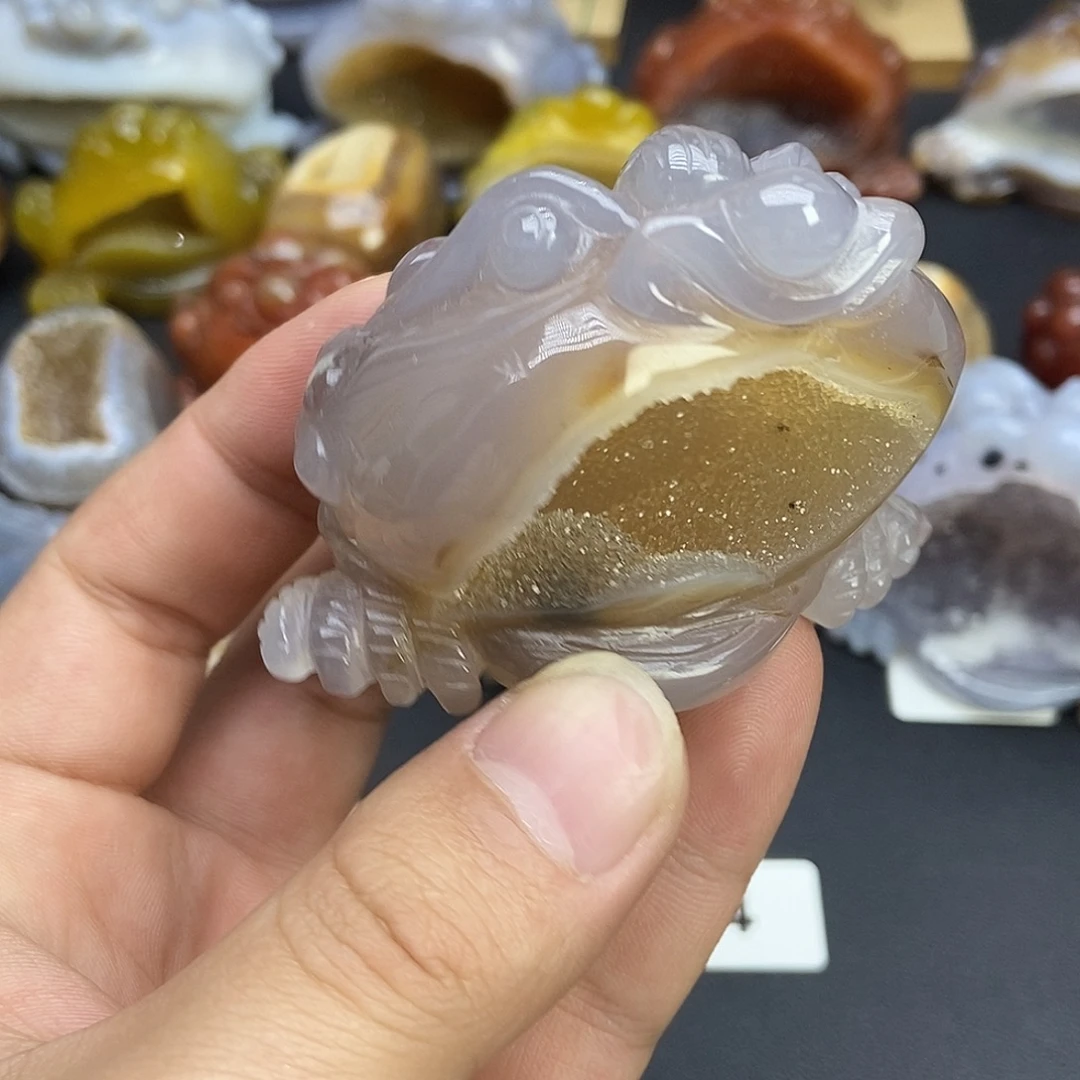 玛瑙/玉髓未镶嵌珠宝奇石