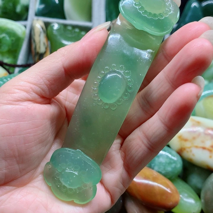 蛇纹石玉未镶嵌手把件