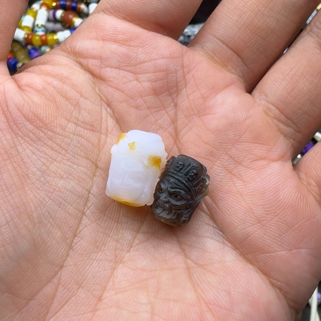 祝***️玛瑙/玉髓合金笔搁黑白炸鸡一对定向发