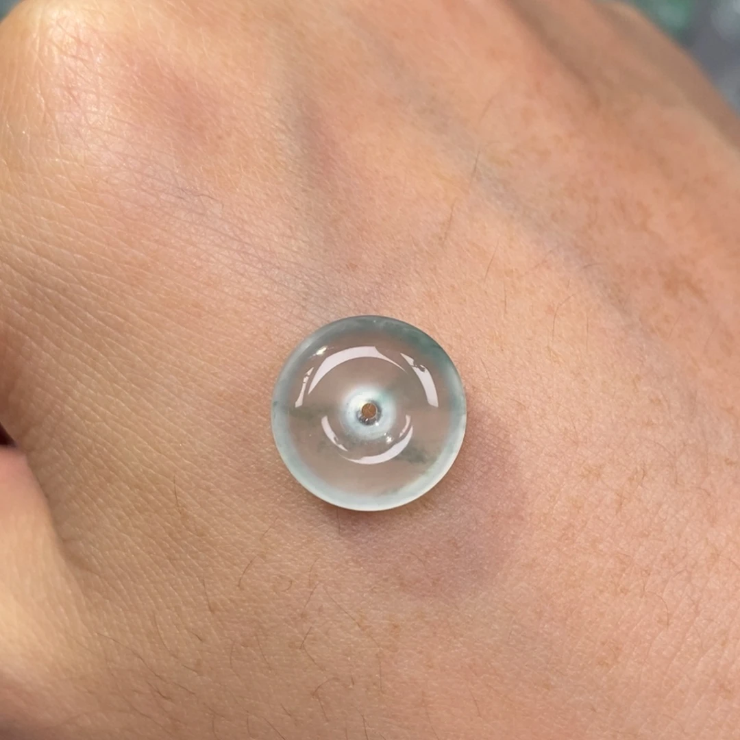 翡翠未镶嵌颈饰平安扣