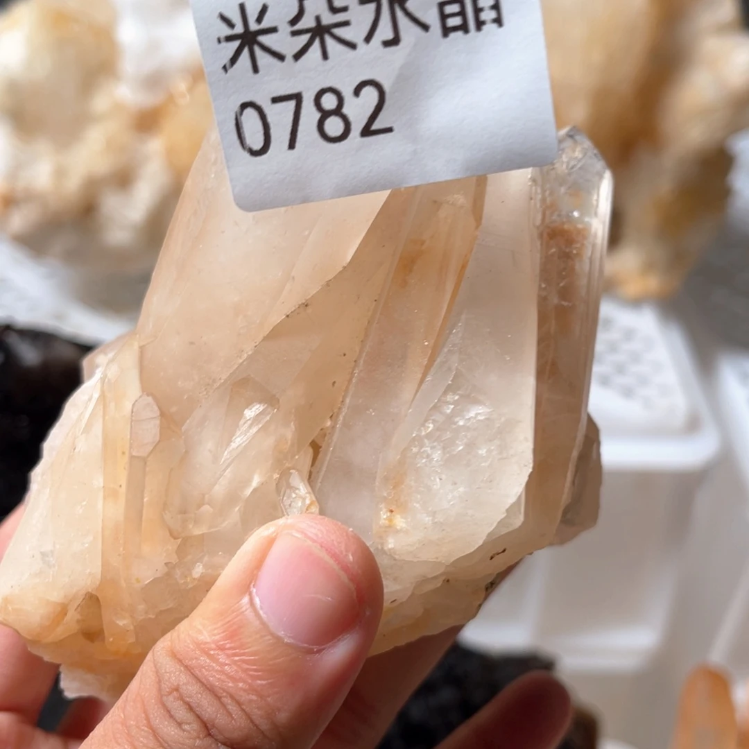 陌***开水晶未镶嵌珠宝半成品水晶