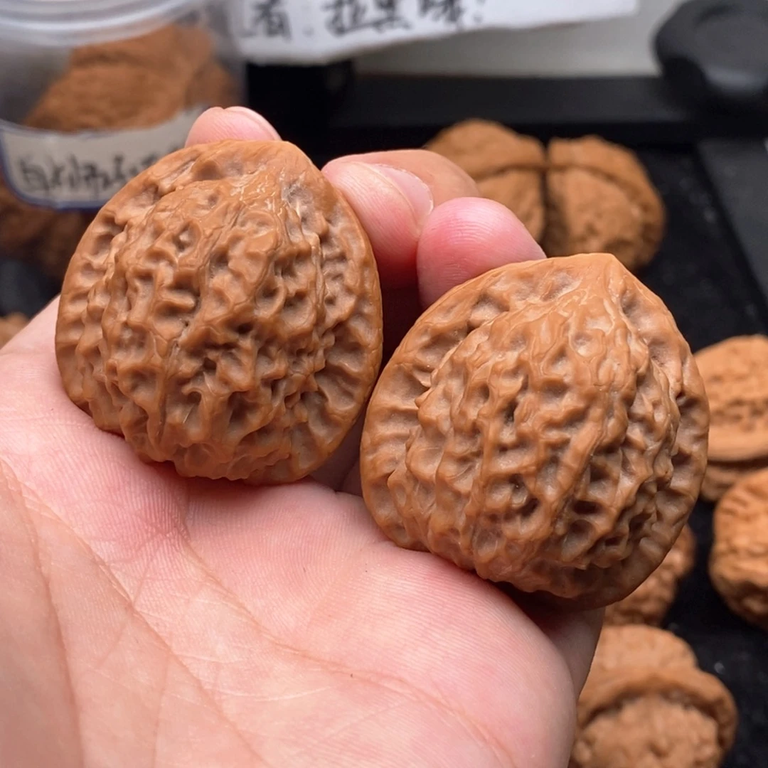 文玩核桃吊坠龙公子