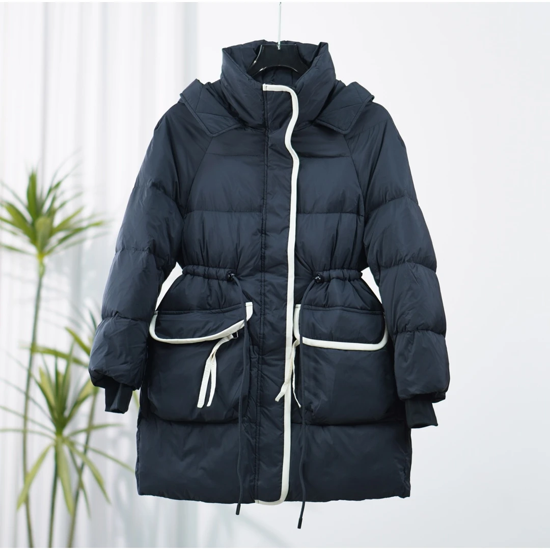 朗S系列  F175 女装冬时尚抽绳羽绒服经典黑8Q523Y167