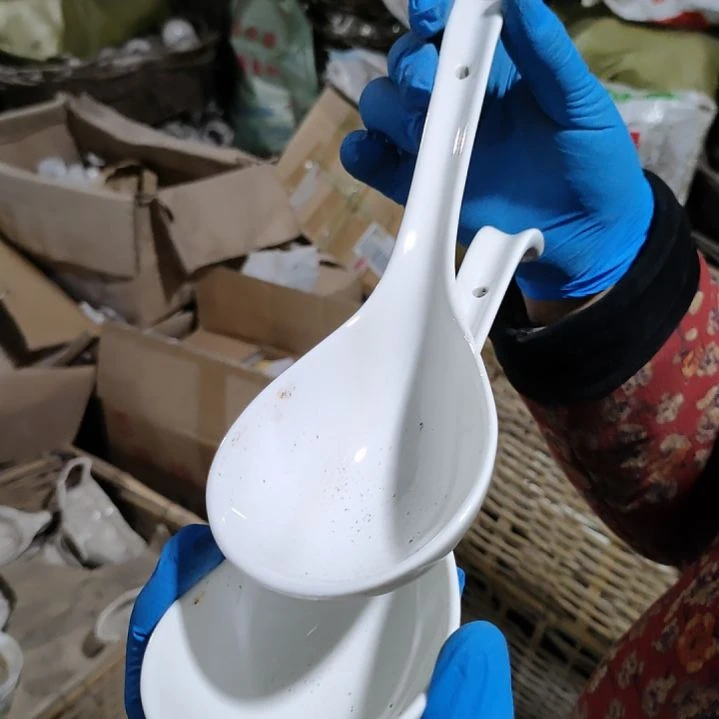 摆件陶瓷盘子碗啥都有