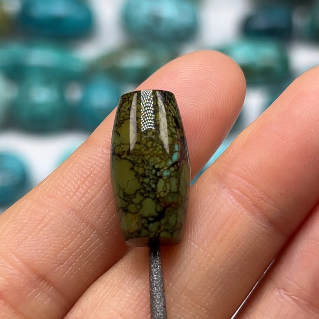 未镶嵌绿松石珠宝奇石